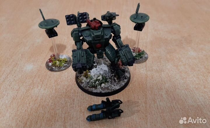 XV88 Broadside Battlesuit. Warhammer, tau