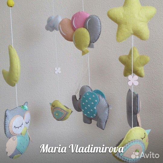 Мобиль на кроватку, именные колечки