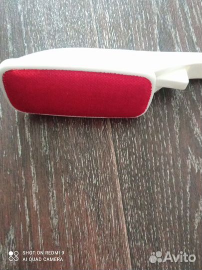 Щетка для одежды новая