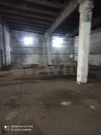 Машиноместо, > 30 м²