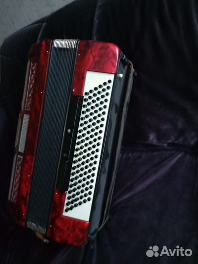 Продам эстрады немецкий баян.В хорошем состоянии