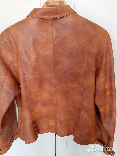 Куртка кожаная женская 48 50