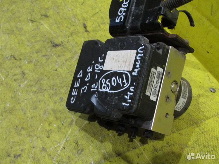 Блок ABS Kia cee'd II 12-18 г 85041