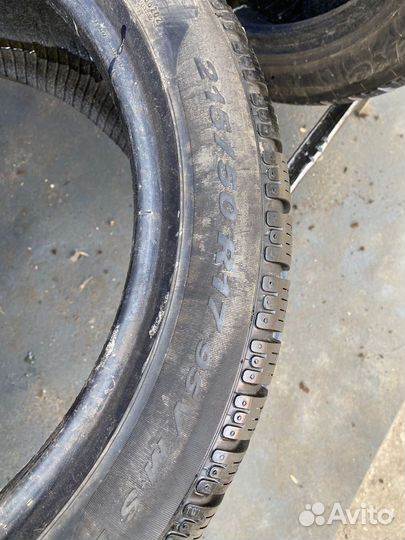 Pirelli Winter Sottozero 210 Serie II 215/50 R17