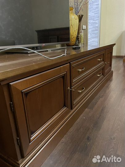 Комоды и тумбы под тв бу