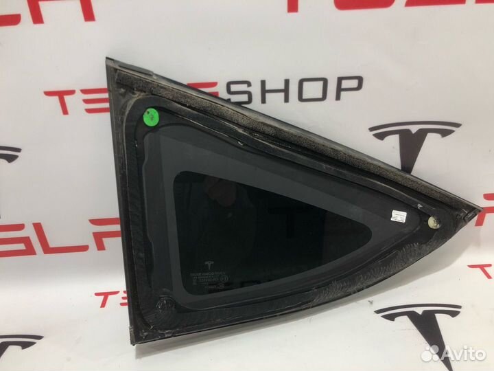Стекло кузовное правое Tesla Model X рест. 2022
