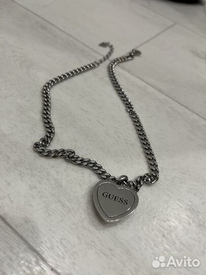 Ожерелье guess