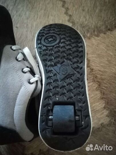 Хилисы. Кеды с роликом на пятках