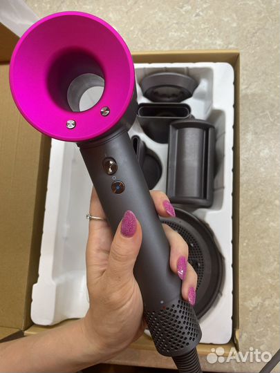 Фен Dyson supersonic новый