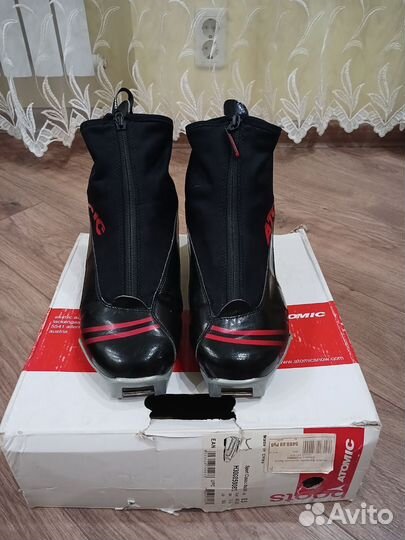 Лыжные ботинки классические