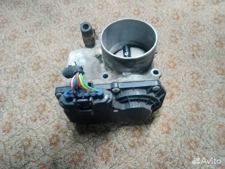 Заслонка дроссельная Тойота Королла Е15/2011 год