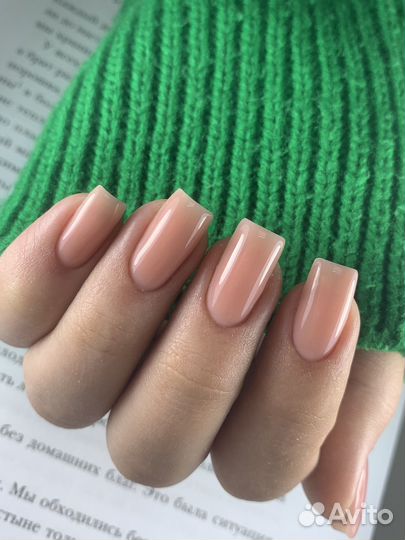 Модель на маникюр 9 апреля