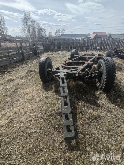 Тракторный прицеп телега