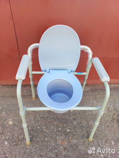 Санитарный стул туалет