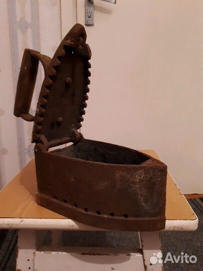 Старый утюг