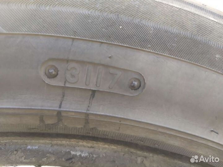 Triangle Sports TH201 215/55 R17 W