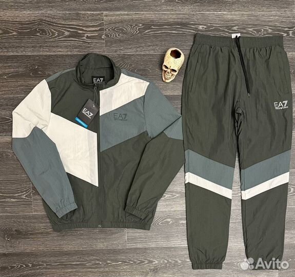 Спортивный костюм EA7 мужской