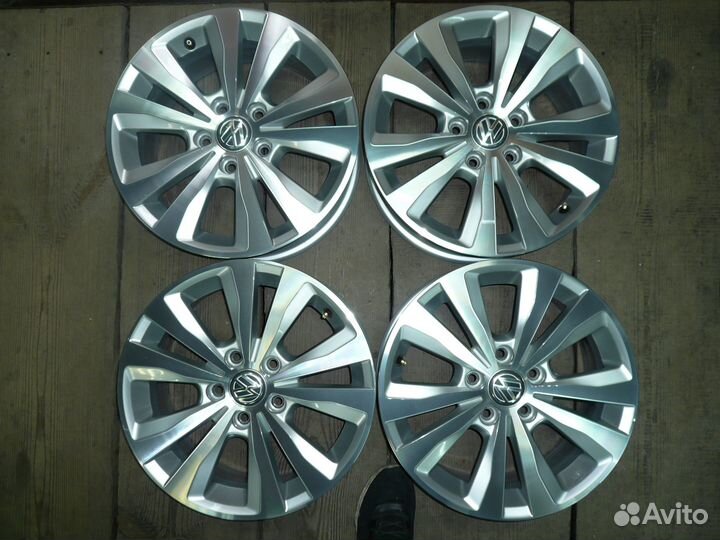 Литые оригинал Volkswagen Golf 7 Toronto R16 5x112