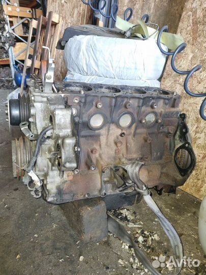 Блок цилиндров Mitsubishi Pajero 4 4M41 2011