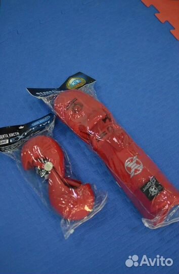 Защита ног (футы) для карате WKF