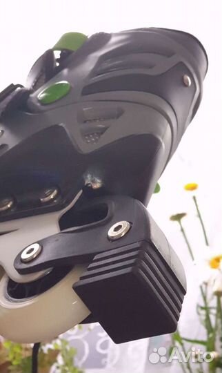 Роликовые коньки