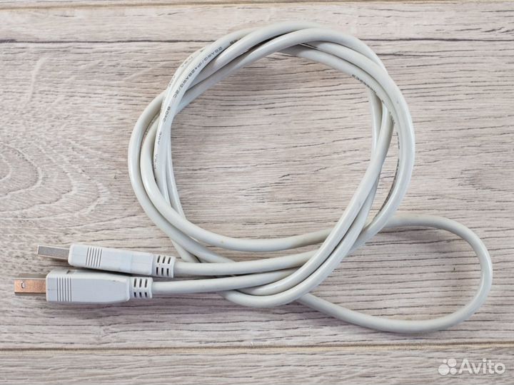 Кабель USB 2.0 Type-A - USB 2.0 Type-B