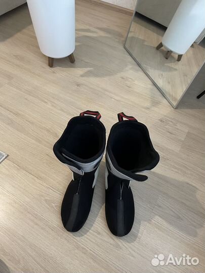 Жесткие сноубордические ботинки upz rc-12