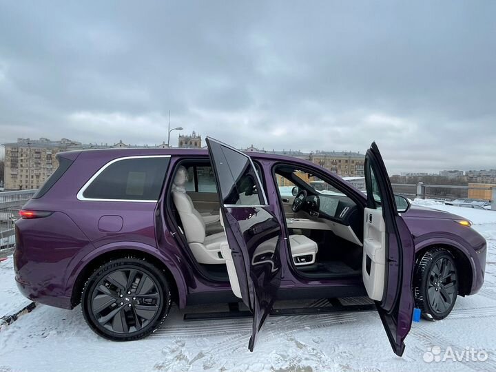 LiXiang L9 1.5 AT, 2024, 3 км