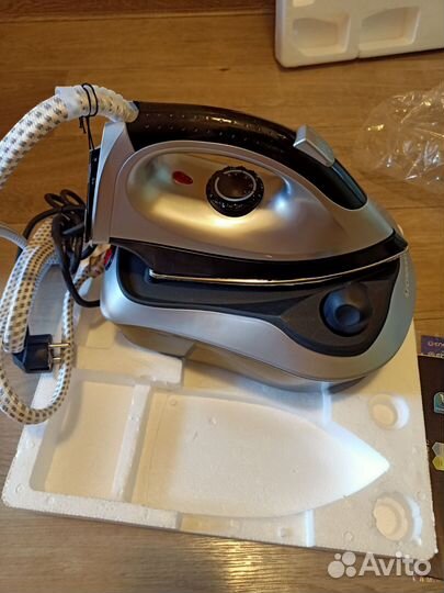 Утюг с парогенератором новый
