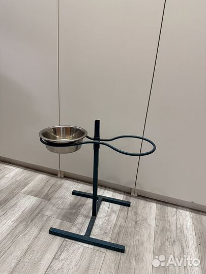 Подставка для мисок собак