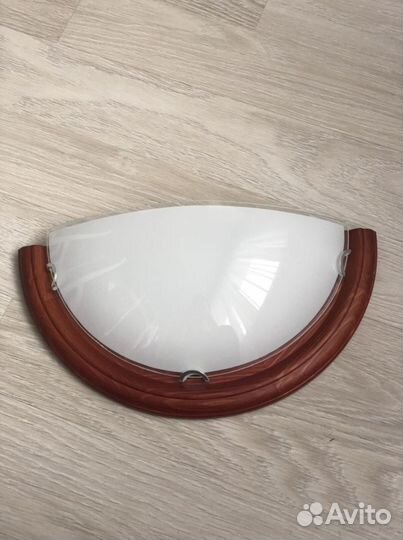 Светильник настенный