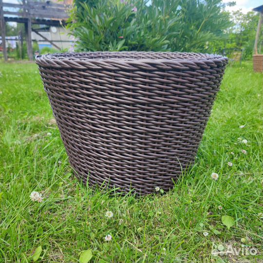 Кашпо идеально для петуний тайдалы