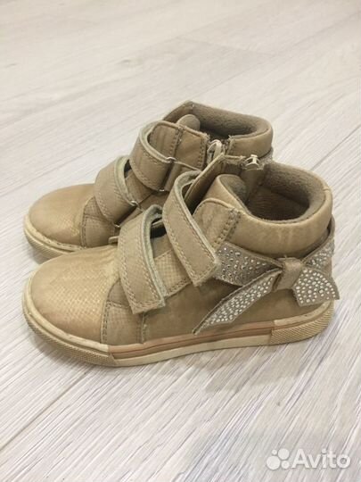 Ботинки для девочки