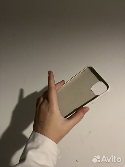 Чехолы на iPhone 11
