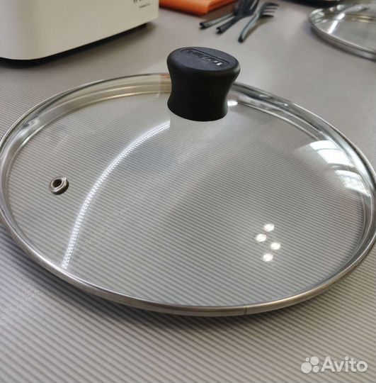 Крышка для сковороды 24