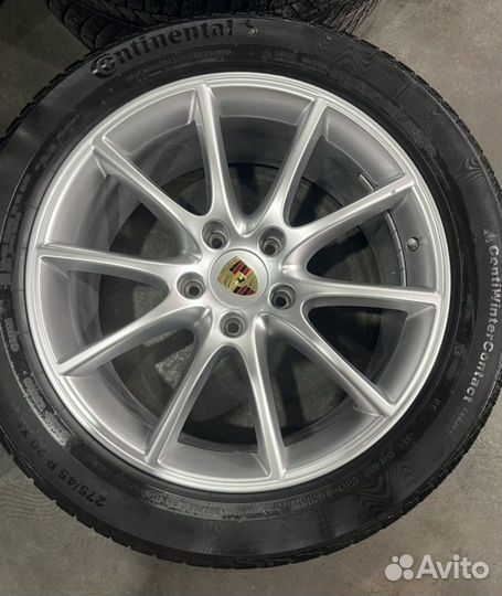 R20 Continental ContiWinterContact TS 830 275/45, PCD 5x130 DIA 72.6