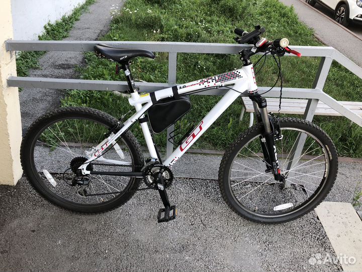 Велосипед GT avalanche 3.0