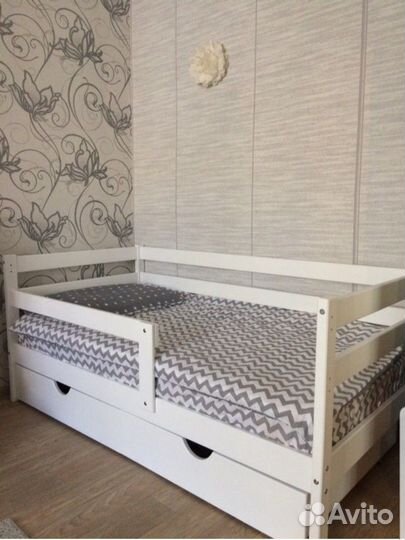 Кровать из массива березы детская