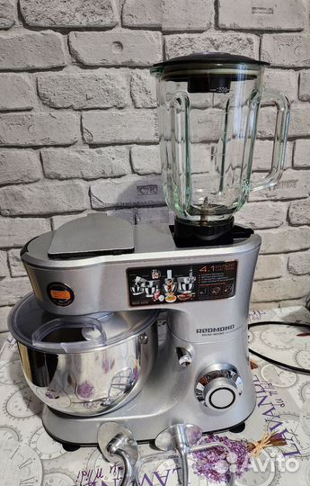 Кухонная машина redmond RKM 4030