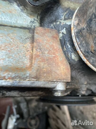 Двигатель 2103