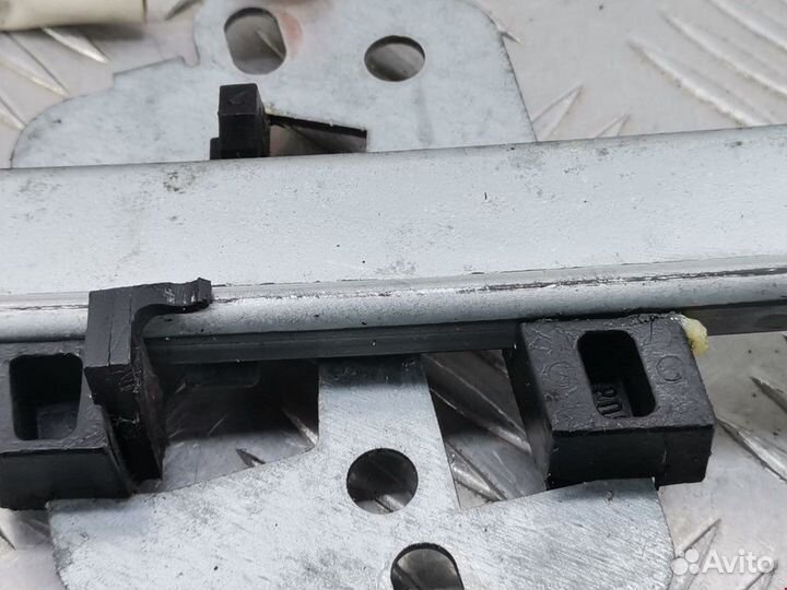 Стеклоподъемник передний правый Honda Accord 6