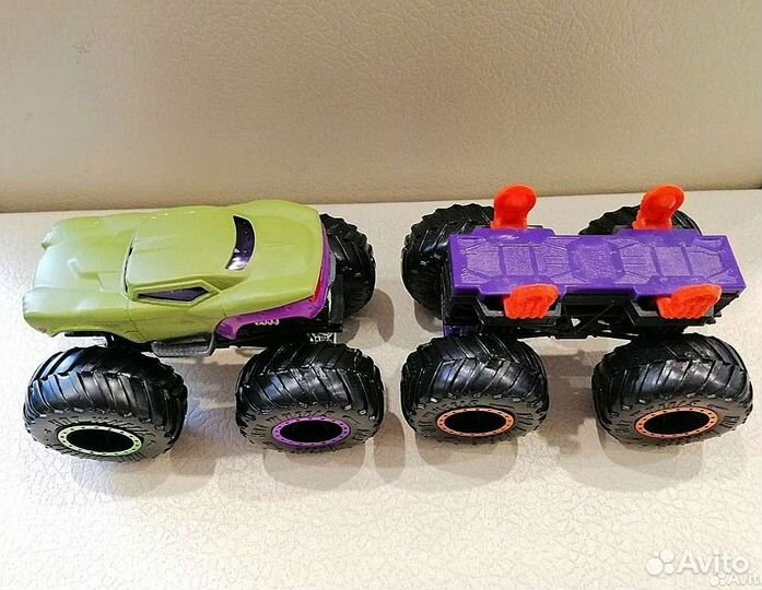 Монстр трак hot wheels hulk, база