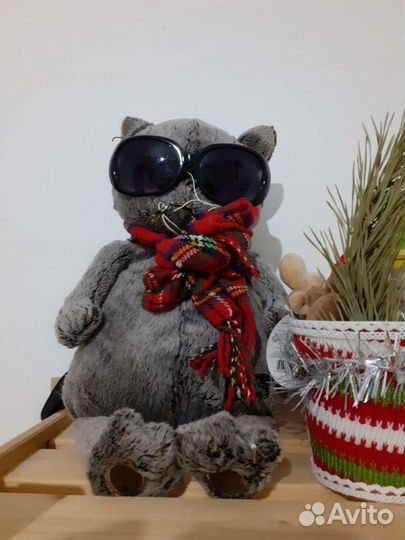 Солнечные очки женские