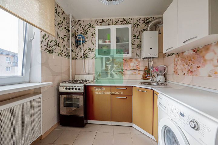 3-к. квартира, 54 м², 4/5 эт.