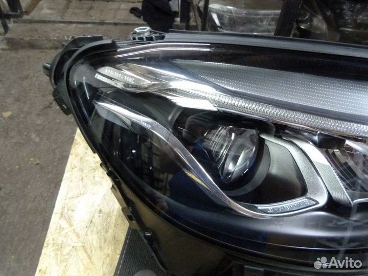 Фара правая Mercedes Benz GLC-Class X253 2015 (A2539069400)