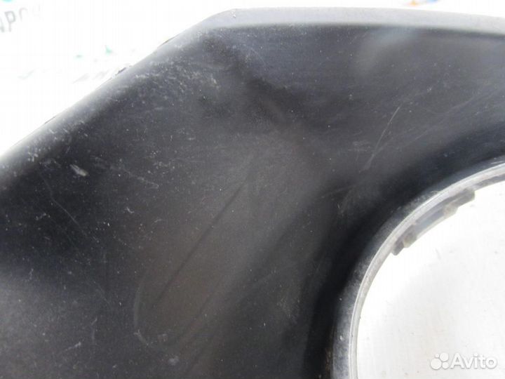 Рамка противотуманной фары правой для Peugeot 200