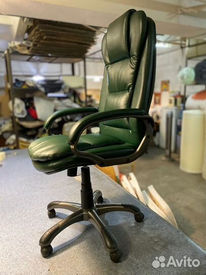 Компьютерное кресло