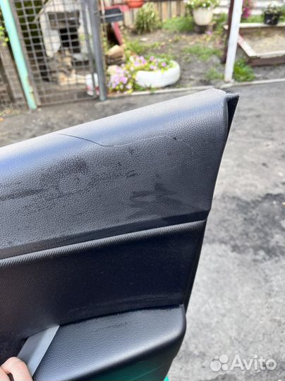 Обшивка двери правая Кио Рио