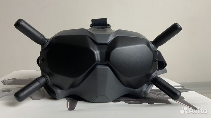 Квадрокоптер DJI FPV