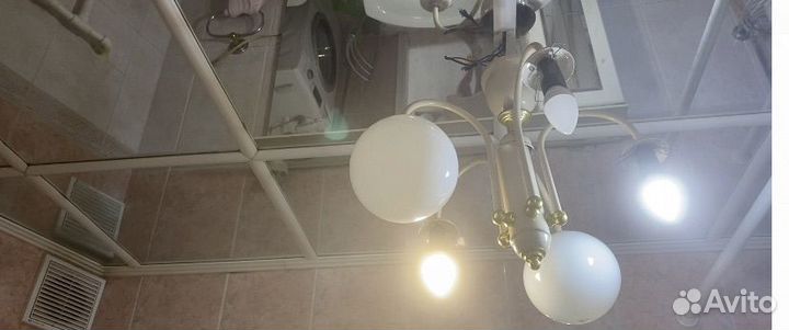 Люстра потолочная пятирожковая бу